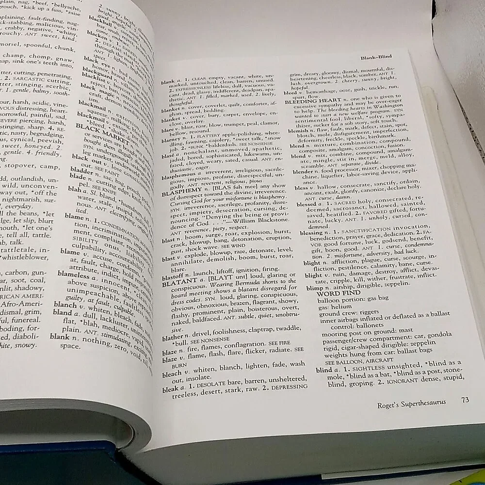 Roget's SUPER THESAURUS 2nd Edition Blue Hardcover 1998 Vocabulary Ref Book
